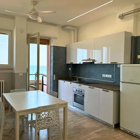 Apartmán Sogno Vista Mare - Vicina Alla Rotonda E Con Parcheggio Privato