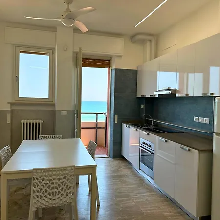 Sogno Vista Mare - Vicina Alla Rotonda E Con Parcheggio Privato